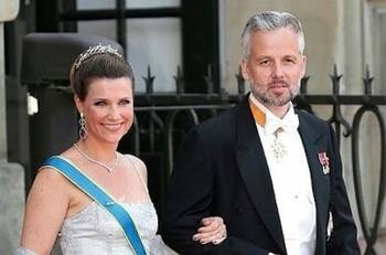 Princesa europea arriesga perder su título por romance con plebeyo