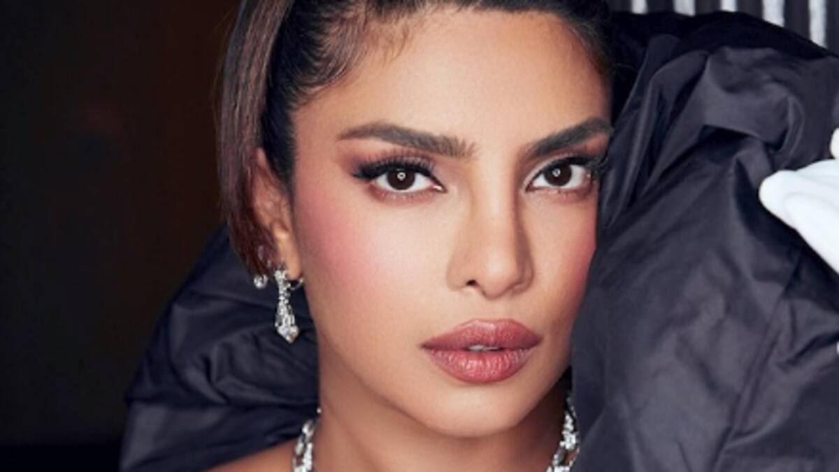 Priyanka Chopra quiso tener un nuevo rostro y el resultado le valió una fuerte depresión