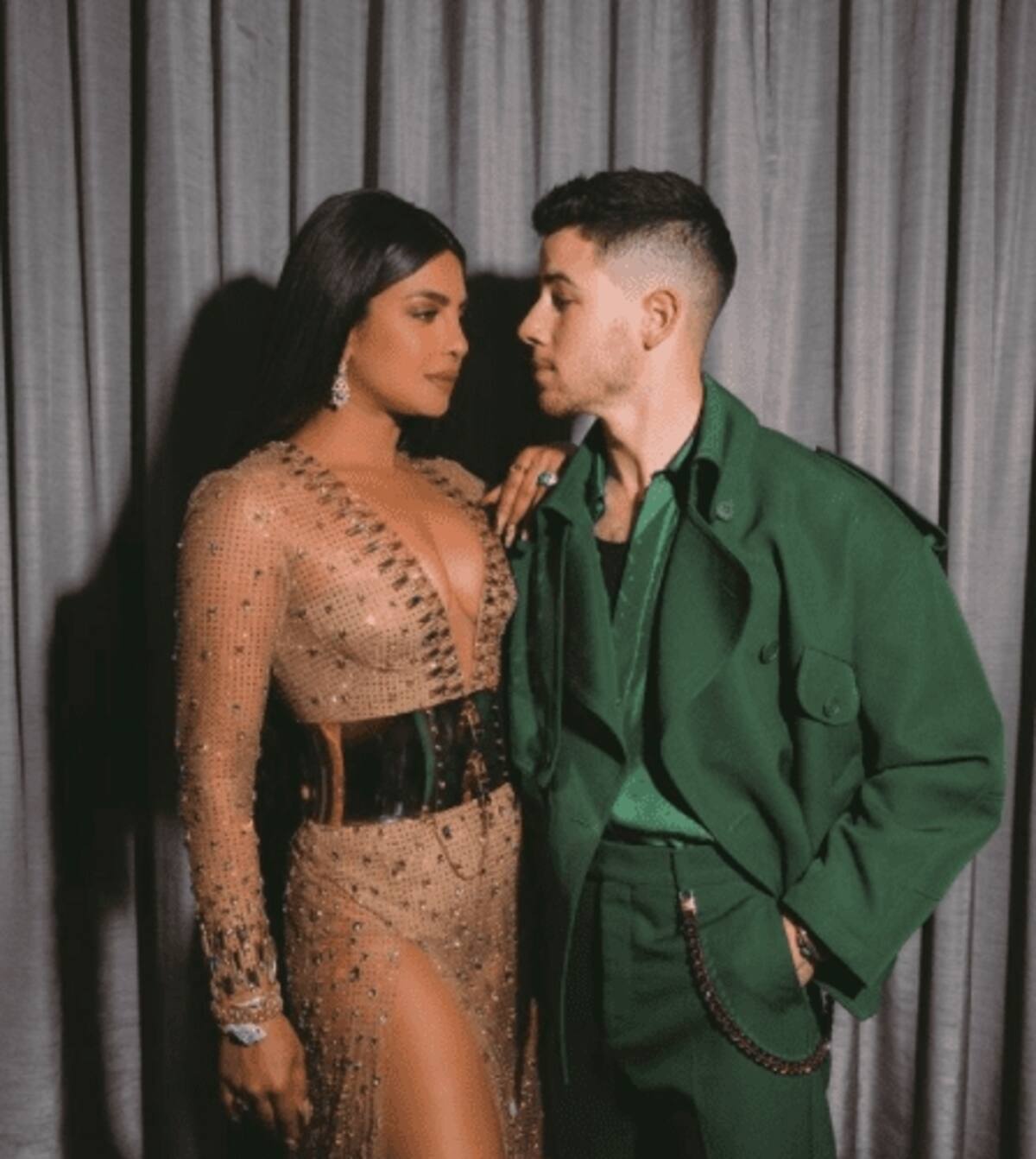 Priyanka Chopra se quita el "Jonas" y se especula divorcio - Créditos: Instagram priyankachopra