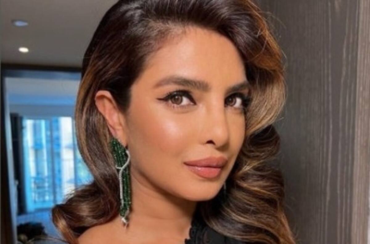 Priyanka Chopra publica inédita fotografía que engloba tres generaciones