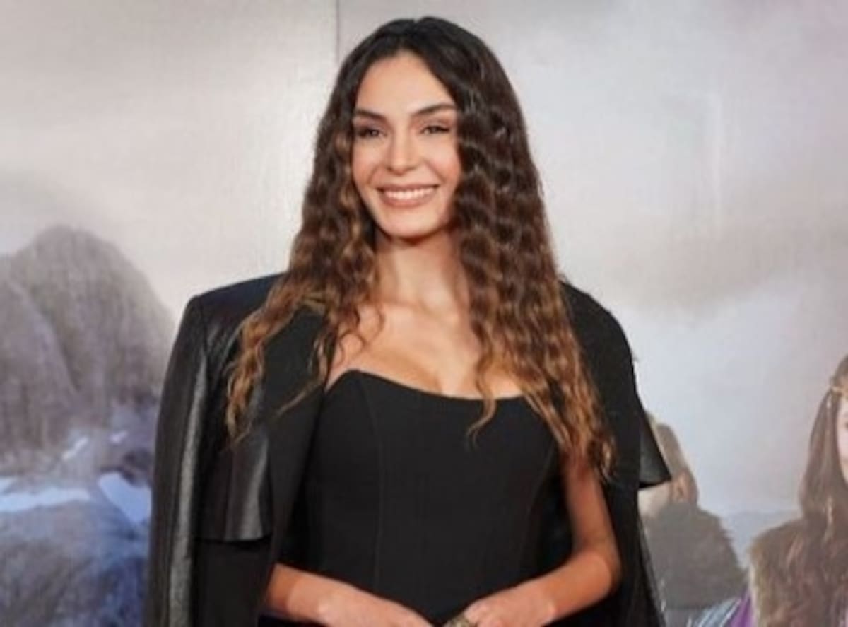 Protagonista de Hercai se destapa en programa musical Ebru Sahin exhibió su calidad vocal. - Créditos: Instagram