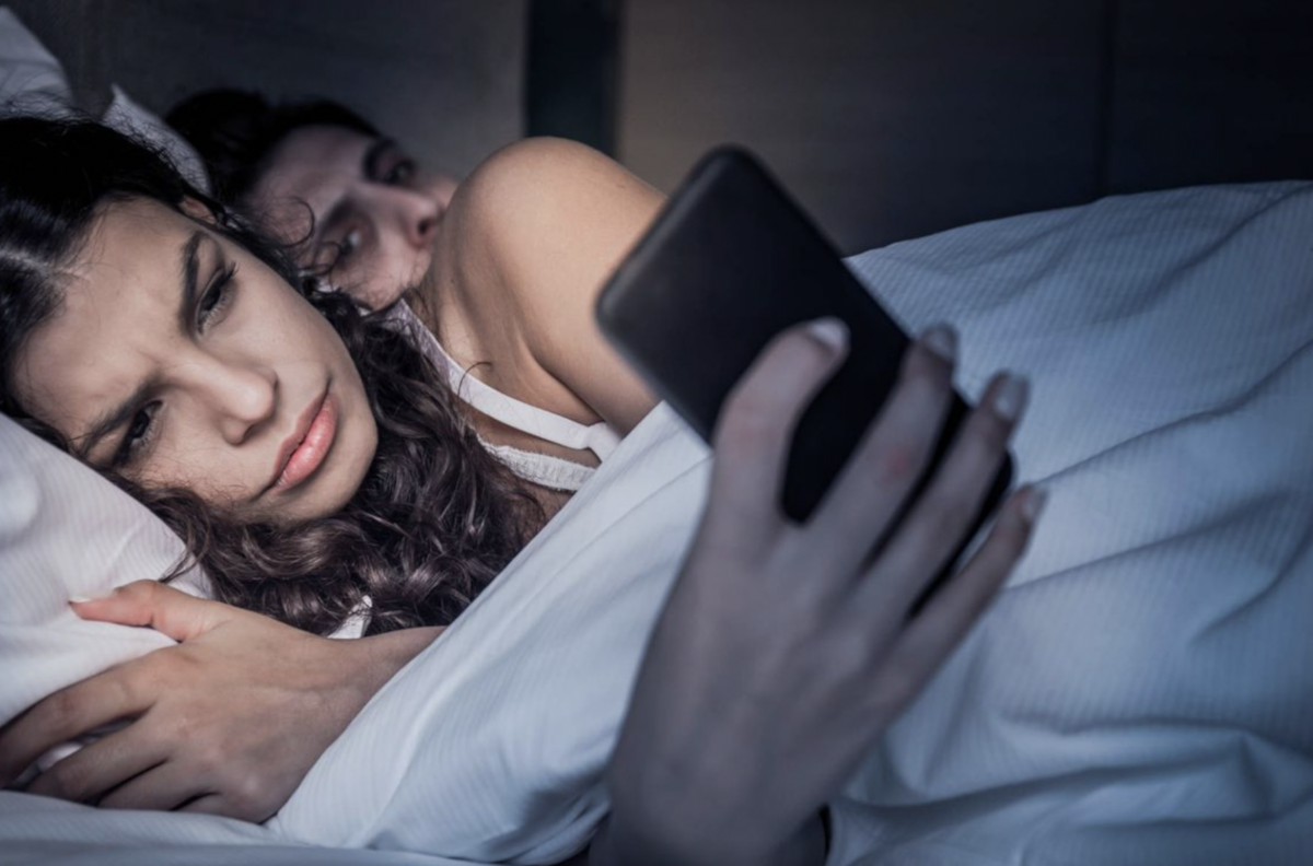 ¿Qué significa soñar que tu pareja te engaña?