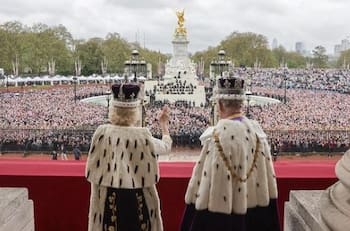 Quién es quién en el retrato oficial de la Coronación de Carlos III y Camila
