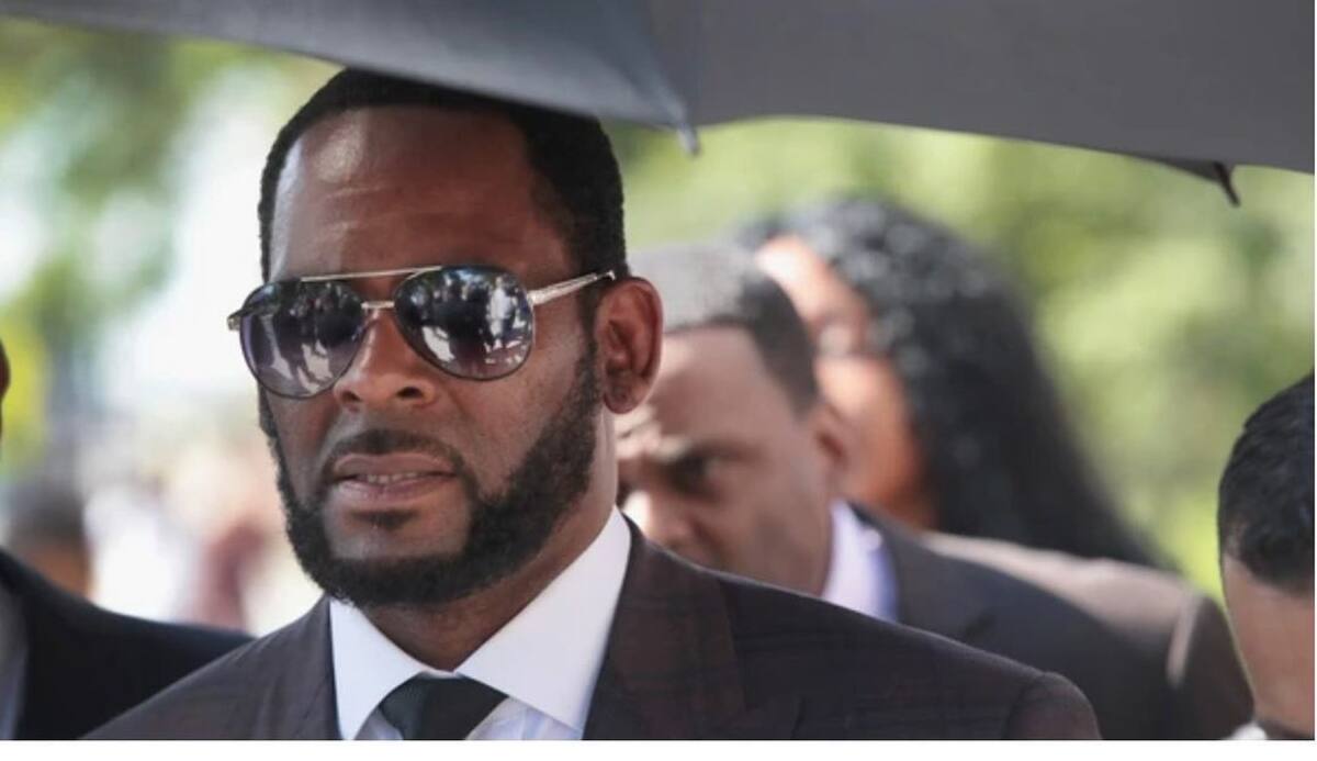 R. Kelly fue declarado culpable de abuso y tráfico sexual y youtube suspendió sus cuentas - Créditos: Instagram: @cozimwomannetwork