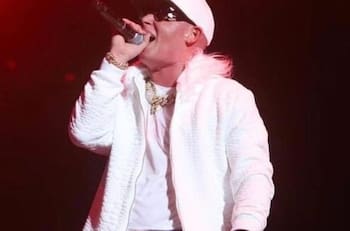 Rapero Cosculluela culpable de violencia doméstica; enfrentaría dura pena