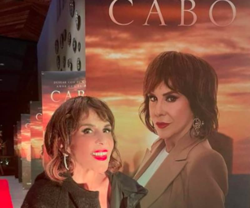 Rebecca Jones estaría despidiéndose de 'Lucía' - Créditos: Instagram