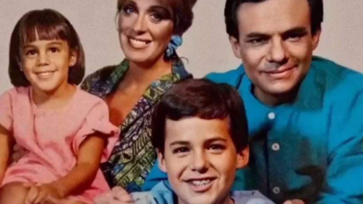 José José tendría gran fiesta de cumpleaños en el jardín de su casa, así lo cuenta Anel Noreña