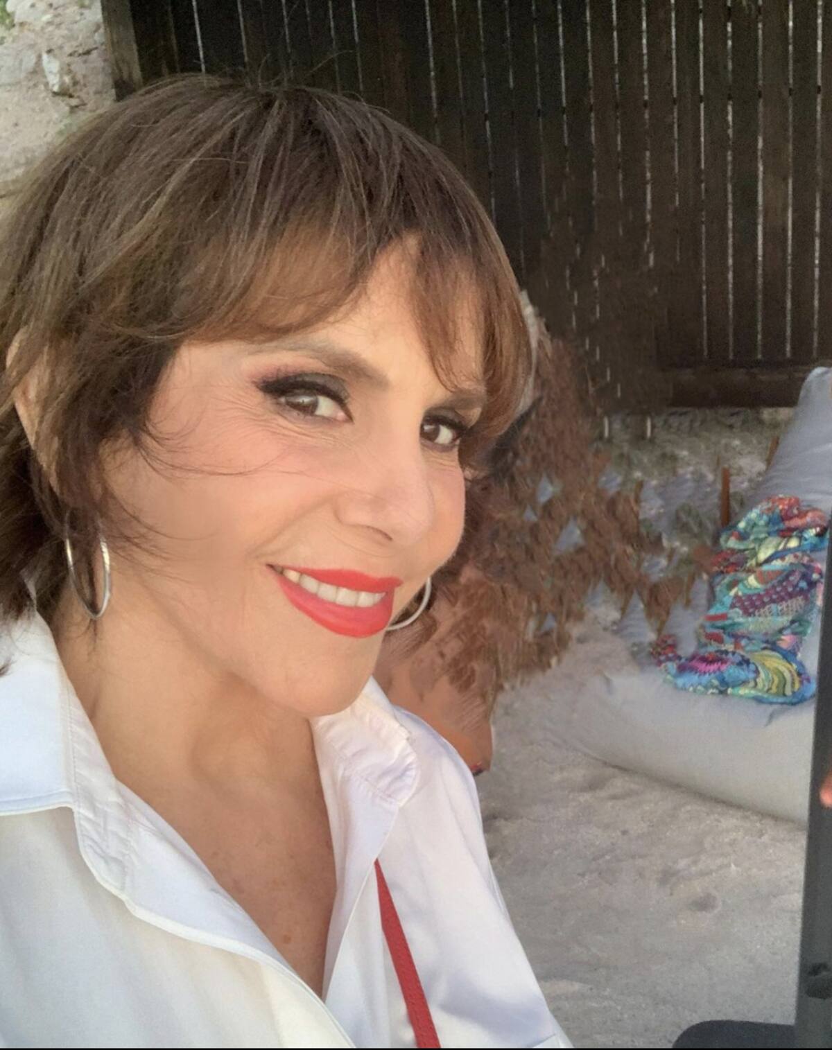 Reportan a Rebecca Jones en terapia intensiva - Créditos: Instagram
