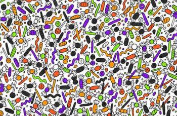 Encuenta a la astuta araña que quiso pasar desapercibida entre las golosinas