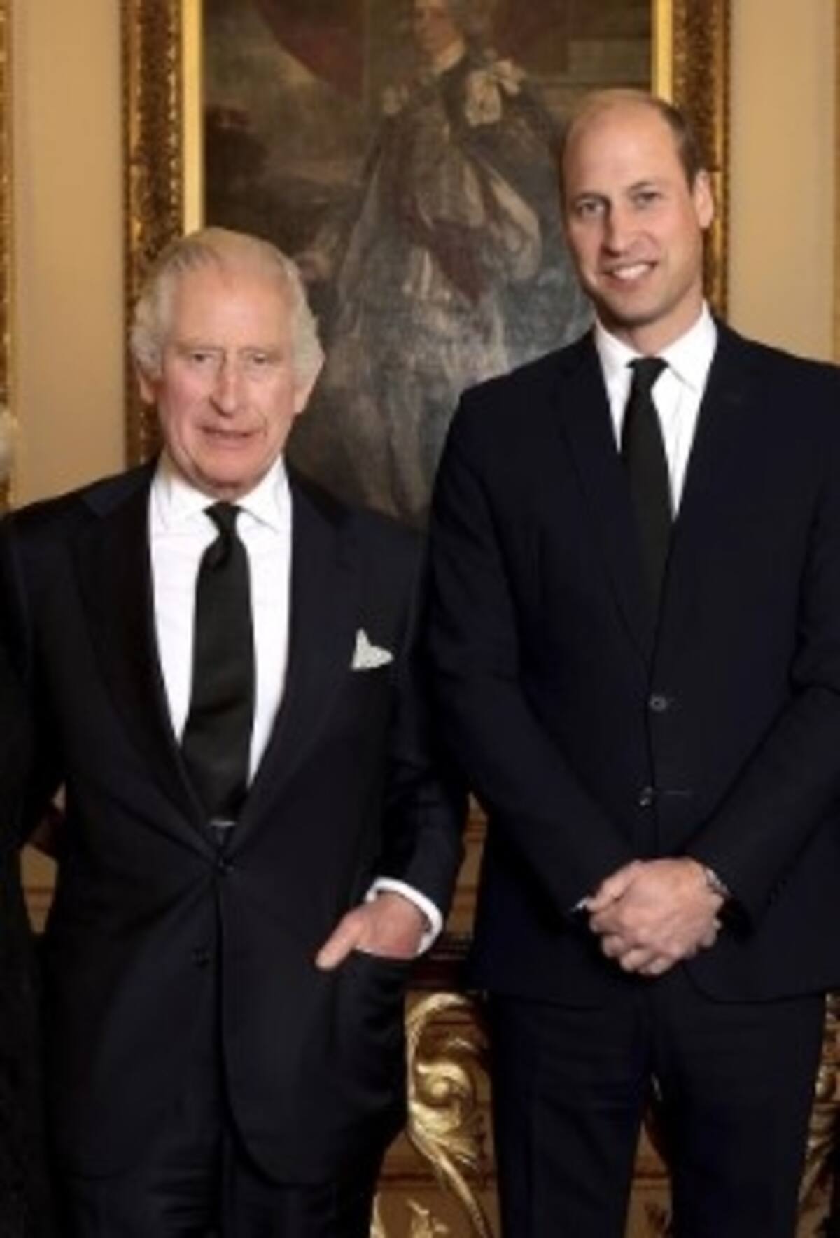 Retrato de Carlos III con William tiene sobrecogedora aparición de tercer príncipe de Gales Padre e hijo: los une haber sido y ser príncipes de Gales. - Créditos: Instagram