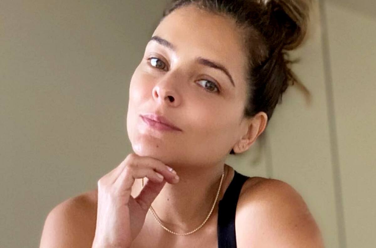 ¿Cuál es el estado de salud de Grettell Valdez tras salir del quirófano?