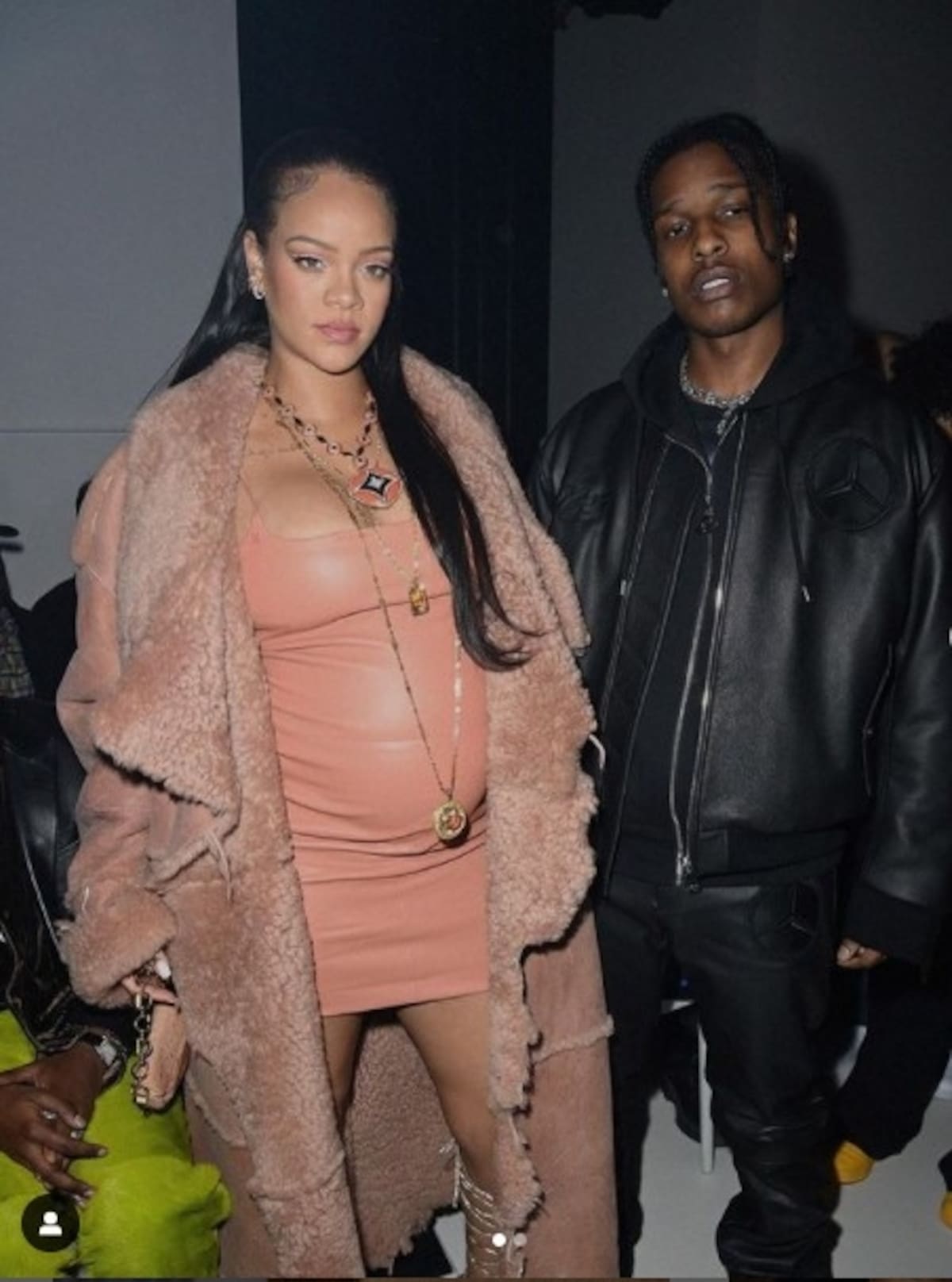 Rihanna luce agotada su avanzado embarazo en Paris - Créditos: Instagram