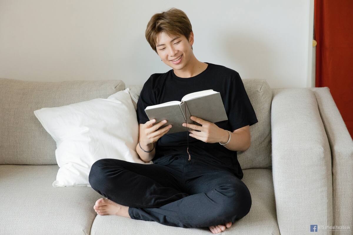 RM de BTS El intérprete llevó a la cima de ventas un libro que había dejado de publicarse. - Créditos: Big Hit Music