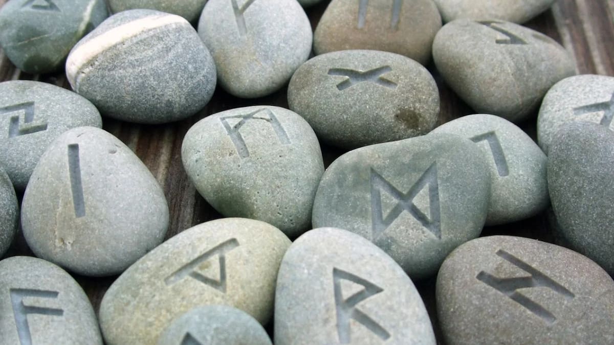 Impulsa tus estudios con la sabiduría de las runas