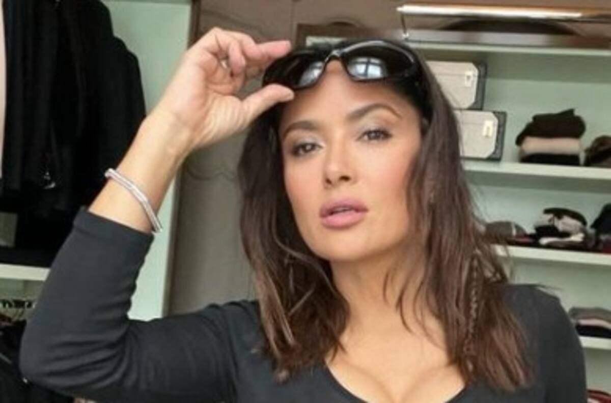 Salma Hayek comete grave error ortográfico y su Halloween pasa a segundo plano