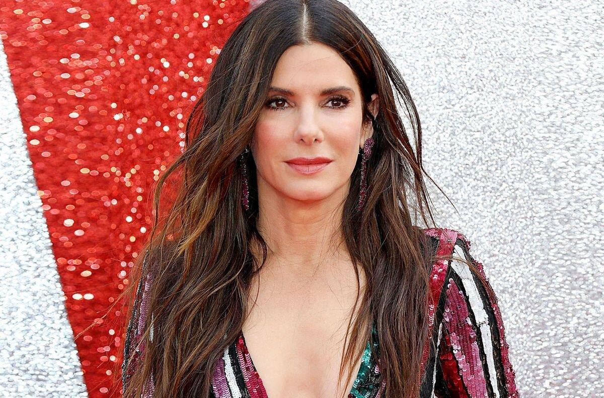 Sandra Bullock sufre quiebre amoroso y vuelve a la soltería tras siete años de relación