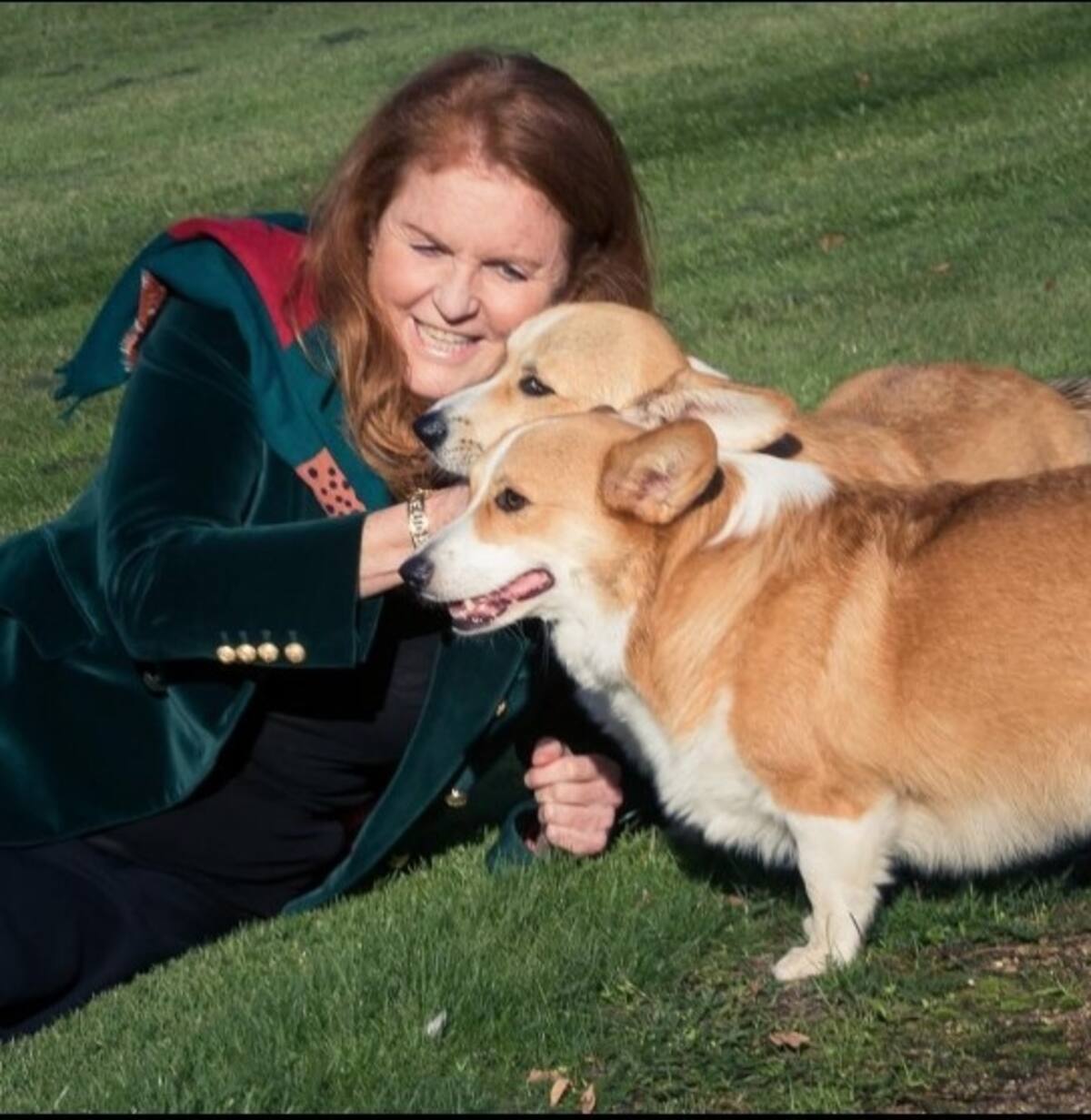 Sarah Ferguson dice que los perros corgis sienten la presencia de la Reina Isabel II. - Créditos: Instagram