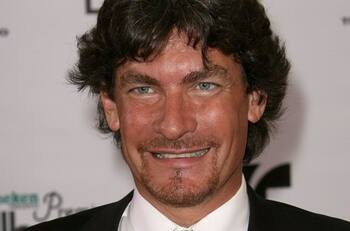 Actor de “Quinceañera” Sebastián Ligarde llora al contar su complejo diagnóstico