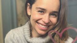 Tratan a Emilia Clarke de "baja y regordeta"; ejecutivo de canal de TV pidió disculpas públicas