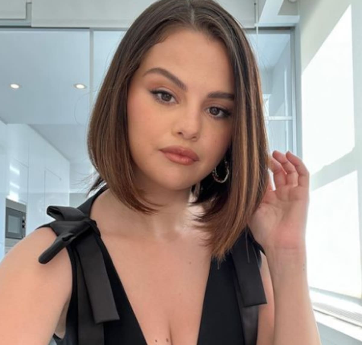 Selena Gomez hace su debut en SNL y revela el consejo que recibió de Miley Cyrus para su monólogo - Créditos: Instagram