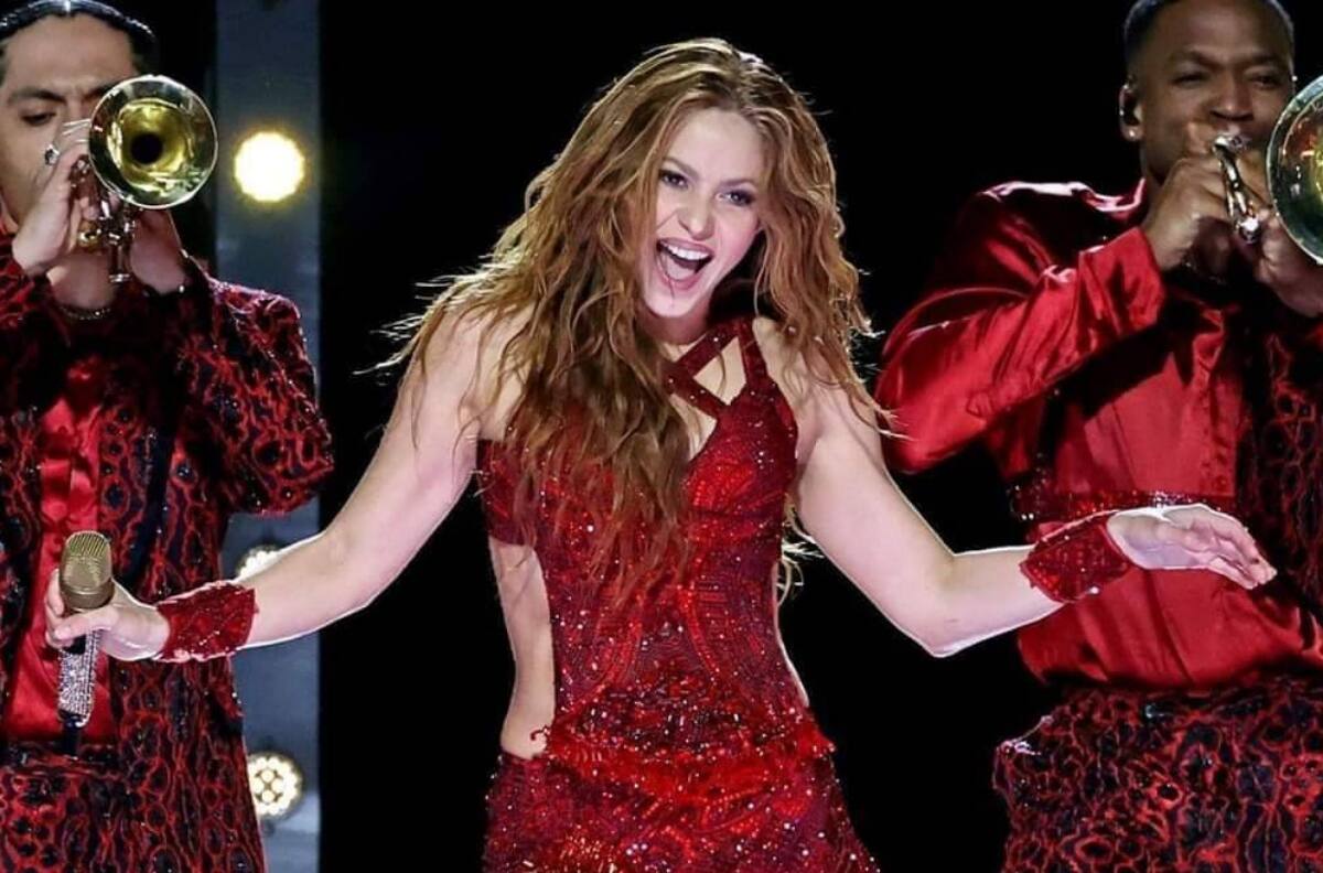 Shakira le vuelve a lanzar dardos a Gerard Piqué después de recibir un prestigioso galardón