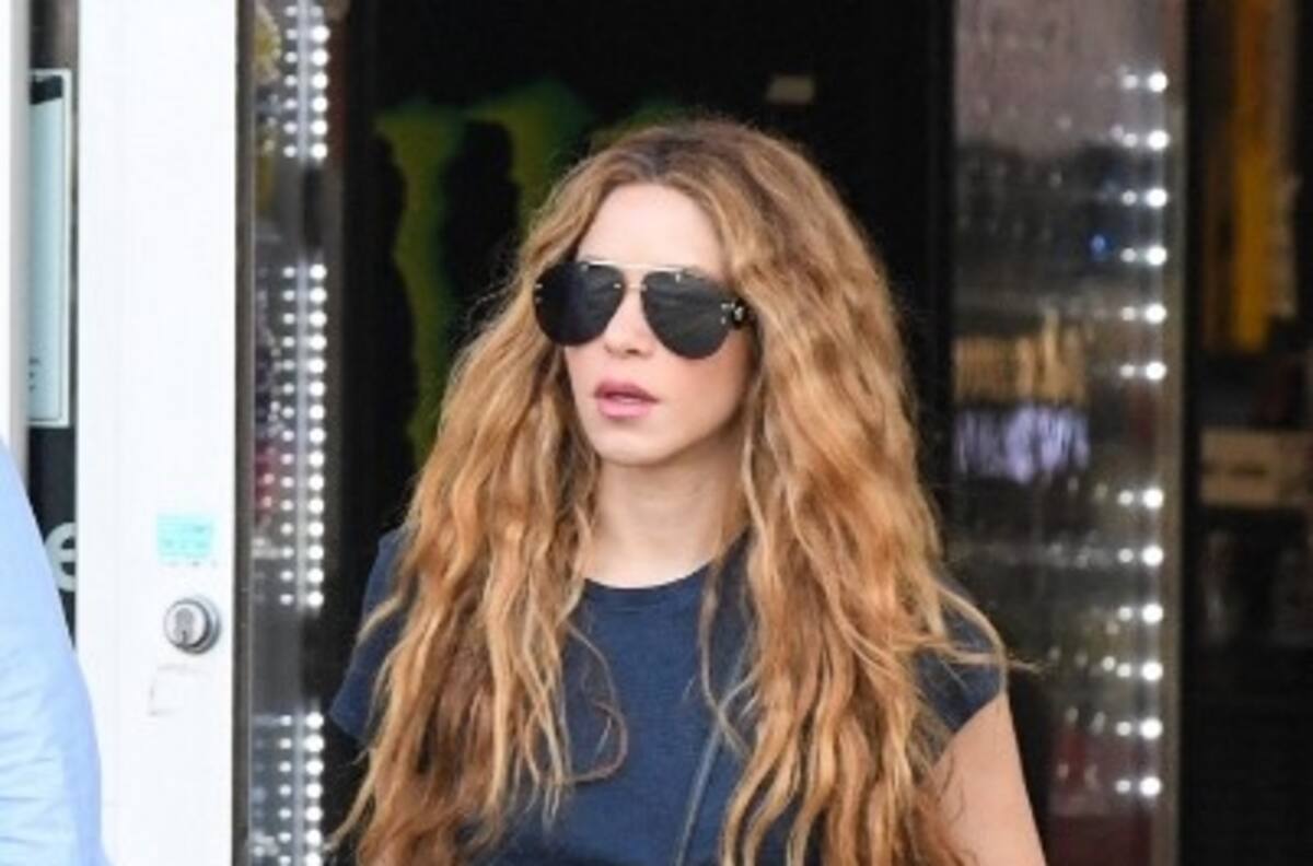 Shakira se pasea en Miami con uno de los regalos que le dio Piqué cuando eran pareja