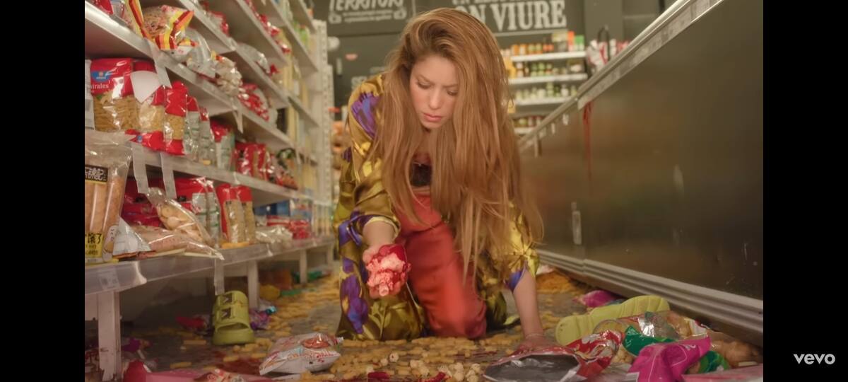 Shakira lanza a la venta productos inspirados en su truene - Créditos: Instagram