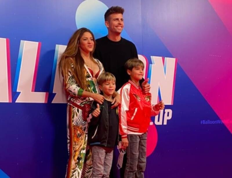 Shakira y Piqué, figuras del Mundial más absurdo del siglo 21 Shakira Piqué Mundial de Globos - Créditos: Twitter