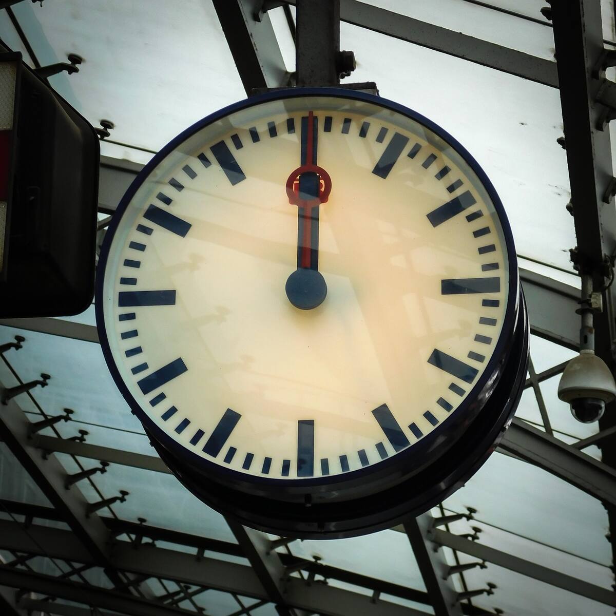 Si las horas espejo comienzan a apoderarse de tu vida es porque necesitas prestar atención a la señal. - Créditos: Pixabay