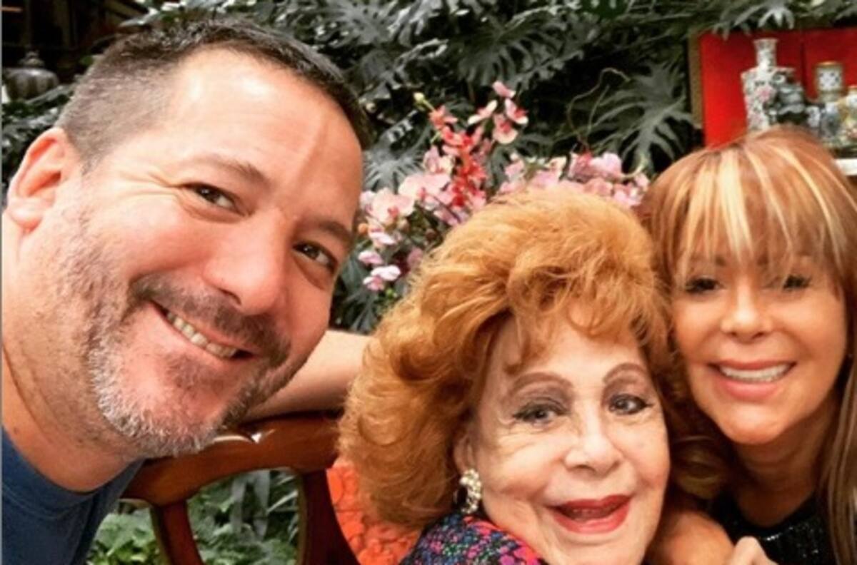 Silvia Pinal sufre millonario robo de su propio hijo, según publicación mexicana