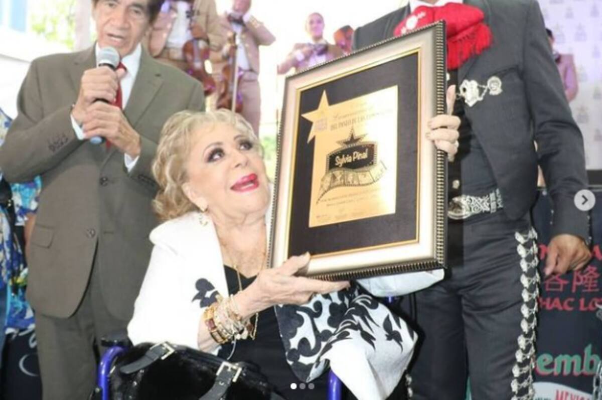 Silvia Pinal reconocida por la revista Quien - Créditos: Instagram