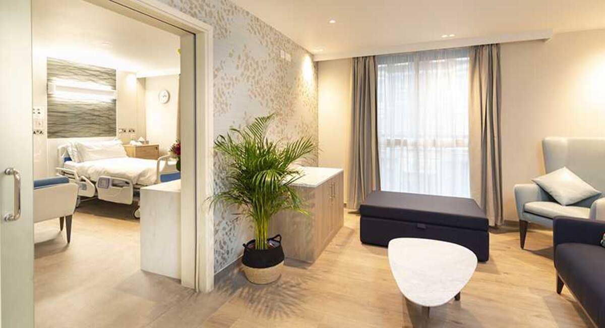Suite del famoso Hospital de Portland. Celebridades, políticos y princesas del lejano oriente llegan hasta las dependencias para traer a sus bebés al mundo.