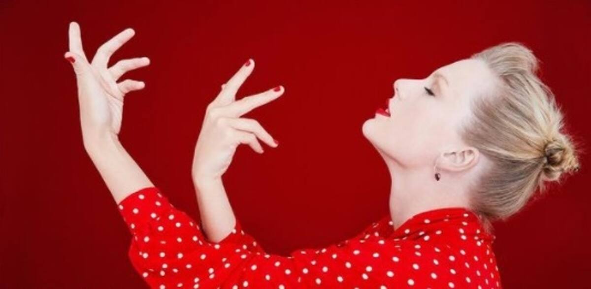 Taylor Swift recupera el sitial con un Rojo que le sienta bien Taylor Swift - Créditos: Instagram