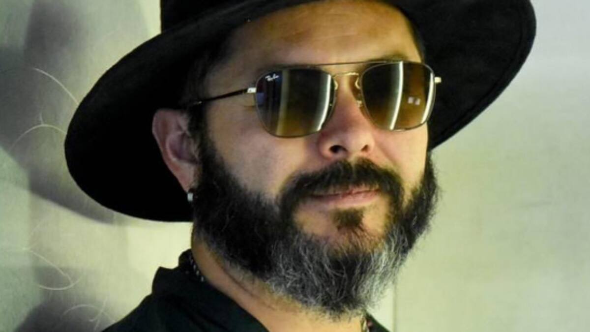 Tras denuncia de acoso a menores de edad, cancelan conciertos de Edgar Oceransky en México