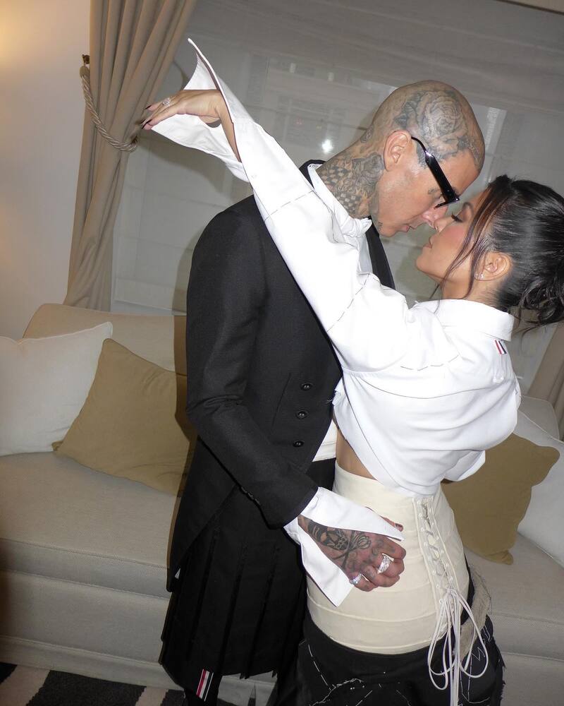 Travis Barker ha hecho estas cosas por su esposa - Créditos: Facebook