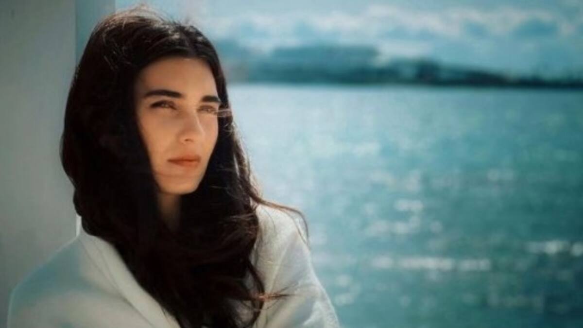 Tuba Buyüküstün: la bella actriz turca que se suma a “La hija del embajador” en su última temporada