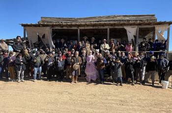 Asistente que entregó el arma a Alec Baldwin ya había sido despedido por otro incidente con pistola