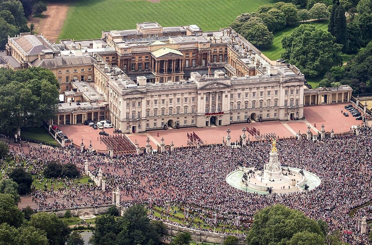 Una tormenta eléctrica podría arruinar el concierto del Jubileo de la Reina