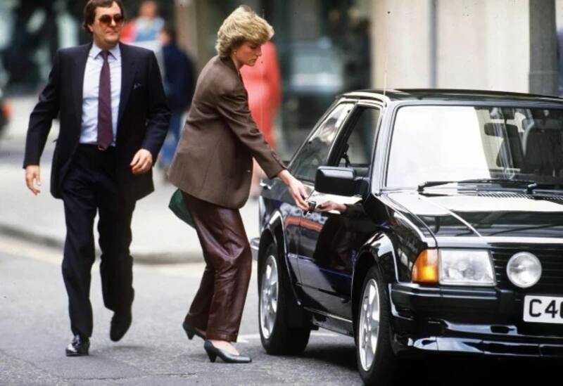 Venden el Ford Escort de la princesa Diana en excesivo precio - Créditos: Instagram