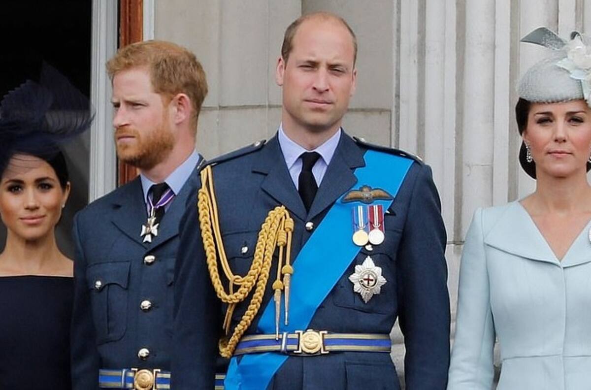 Al Príncipe William lo acusan de imitar a su hermano Harry