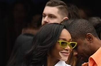 Modelo con vitiligo es sensación en las pasarelas de la Semana de la Moda de Milán