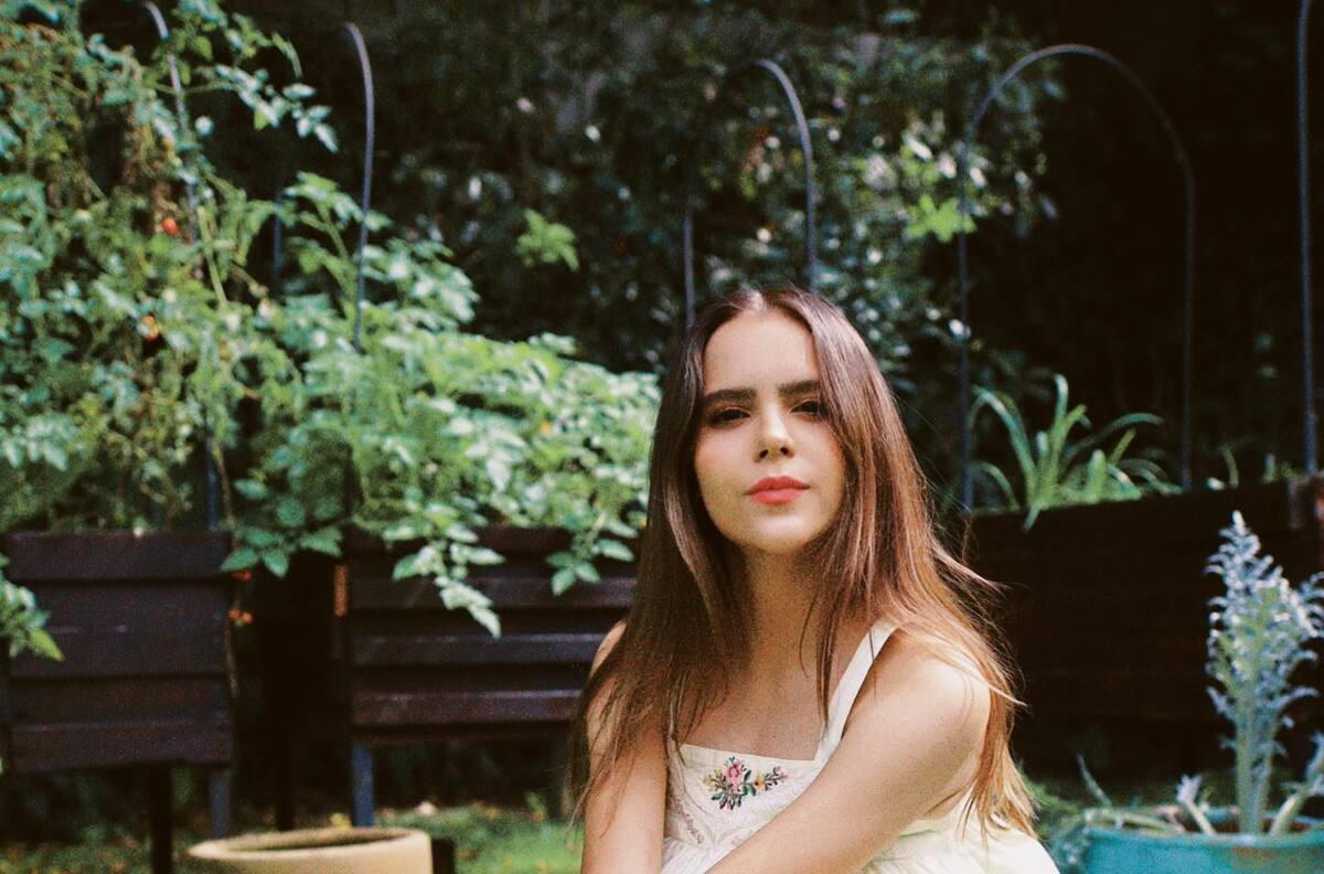 El look de Yuya con el cual sus fans la compararon con Zoë Kravitz