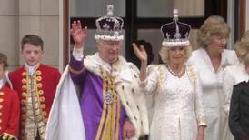 La reina Camila evitó un gran bochorno durante la coronación